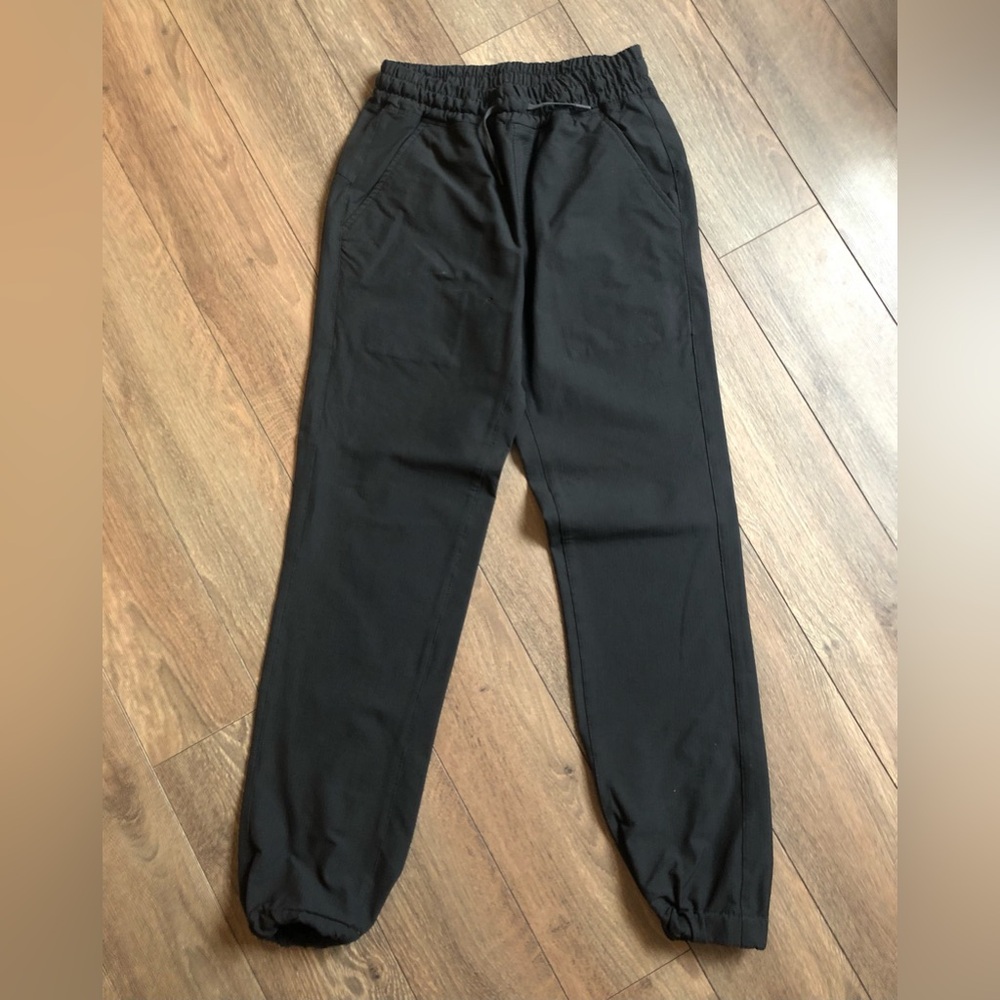 ⭐️MEC⭐️Unisex Black Track pants •Size Large•EUC minus one small hole